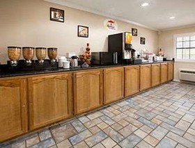 Super 8 by Wyndham McAllen/Downtown/La Plaza Mall