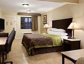 Super 8 by Wyndham McAllen/Downtown/La Plaza Mall