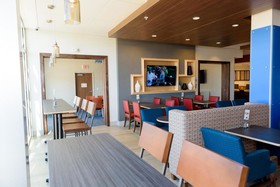 Holiday Inn Express & Suites McKinney Frisco East