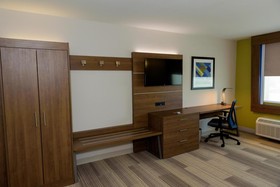 Holiday Inn Express & Suites McKinney Frisco East
