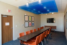 Holiday Inn Express & Suites McKinney Frisco East