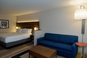 Holiday Inn Express & Suites McKinney Frisco East