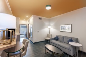 Holiday Inn Hotel & Suites Mckinney-Fairview