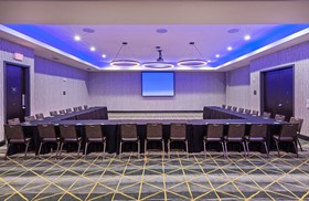 Holiday Inn Hotel & Suites Mckinney-Fairview