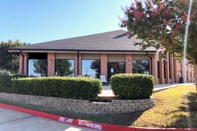 Econo Lodge Inn & Suites