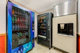 Super 8 by Wyndham McKinney/Plano Area