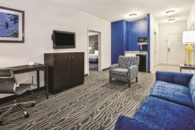 La Quinta Inn & Suites by Wyndham Mercedes