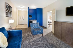 La Quinta Inn & Suites by Wyndham Mercedes