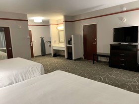 Best Western Limestone Inn & Suites