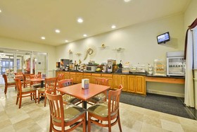 Best Western Limestone Inn & Suites