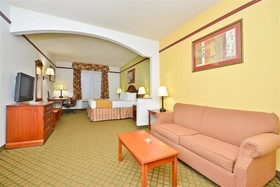 Best Western Limestone Inn & Suites