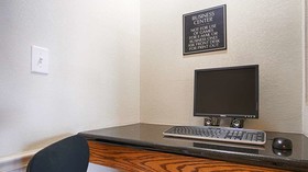 Best Western Limestone Inn & Suites
