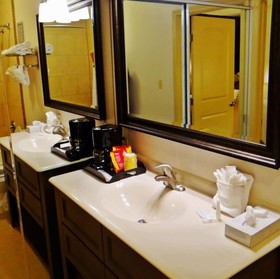 Grand Texan Hotel & Convention Center