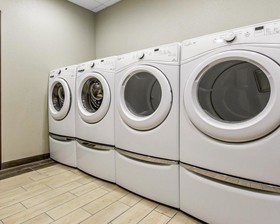 Mainstay Suites