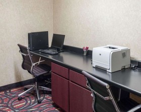 Quality Suites Midland