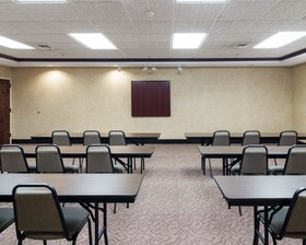 Quality Suites Midland