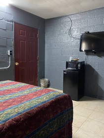 Budget Inn