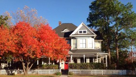 Munzesheimer Manor Bed & Breakfast