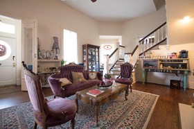 Munzesheimer Manor Bed & Breakfast