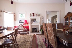 Munzesheimer Manor Bed & Breakfast