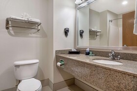Best Western Club House Inn & Suites