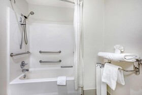 Best Western Club House Inn & Suites