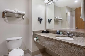 Best Western Club House Inn & Suites