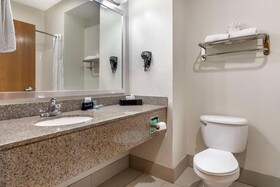 Best Western Club House Inn & Suites
