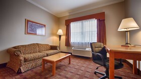 Best Western Club House Inn & Suites