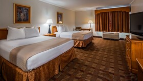 Best Western Club House Inn & Suites