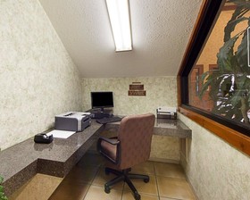 Shary Inn and Suites
