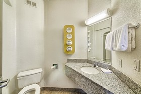 Motel 6 Mission