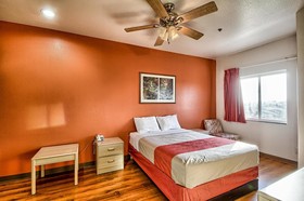 Motel 6 Mission