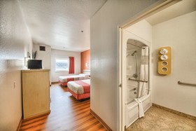 Motel 6 Mission