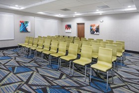 Holiday Inn Express & Suites Missouri City West