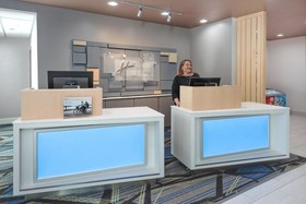 Holiday Inn Express & Suites Missouri City West