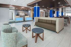 Holiday Inn Express & Suites Missouri City West