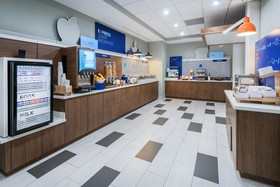 Holiday Inn Express & Suites Missouri City West