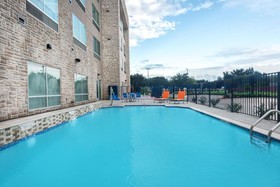 Holiday Inn Express & Suites Missouri City West