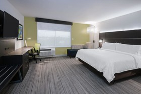 Holiday Inn Express & Suites Missouri City West