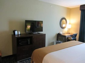 Holiday Inn Express & Suites Monahans I-20