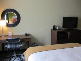 Holiday Inn Express & Suites Monahans I-20