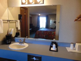 Heritage House Inn