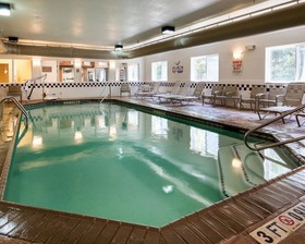 Comfort Suites