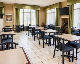 Comfort Suites