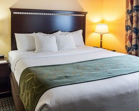 Comfort Suites