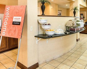 Comfort Suites