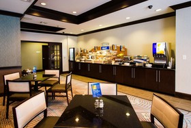 Holiday Inn Express Hotel & Suites Nacogdoches