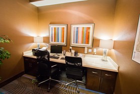 Holiday Inn Express Hotel & Suites Nacogdoches