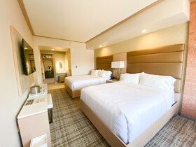 The Fredonia Hotel & Convention Center